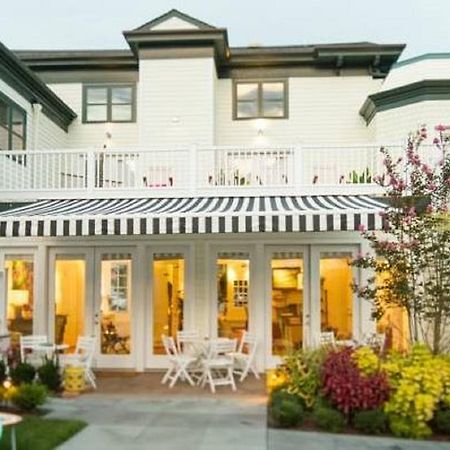 Gallery Hotel Greenport Exterior photo